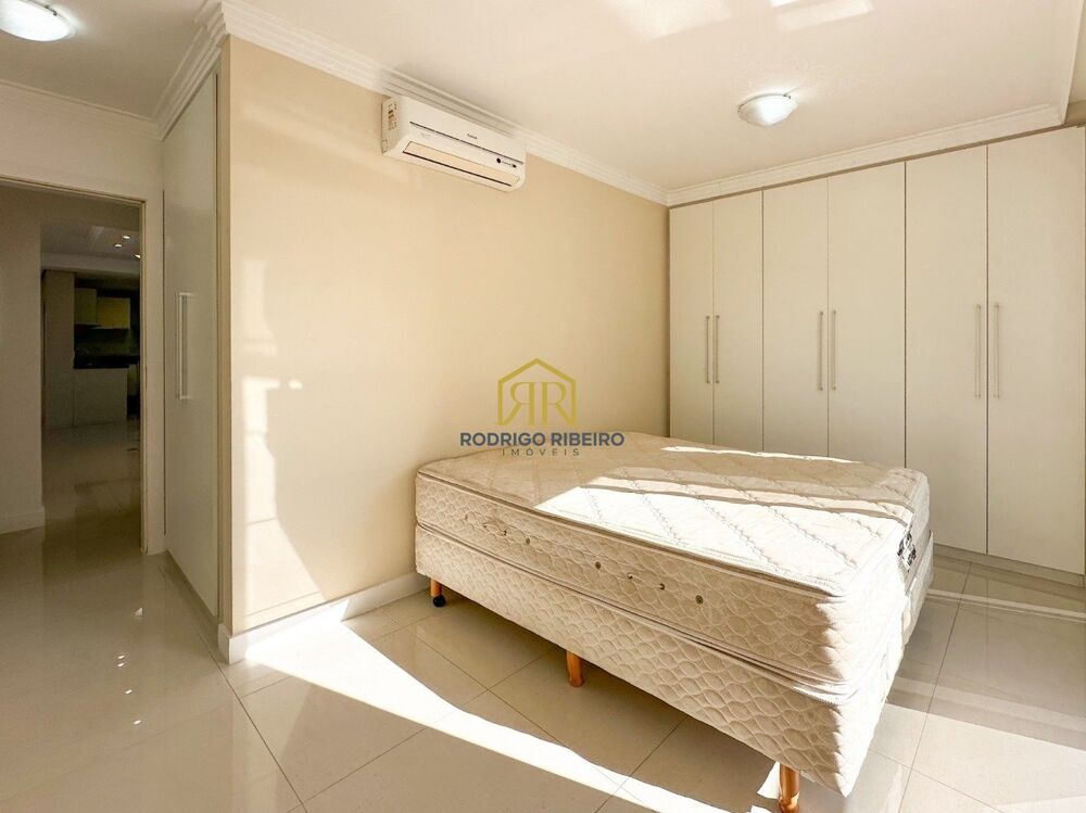 Apartamento à venda com 3 quartos, 90m² - Foto 15
