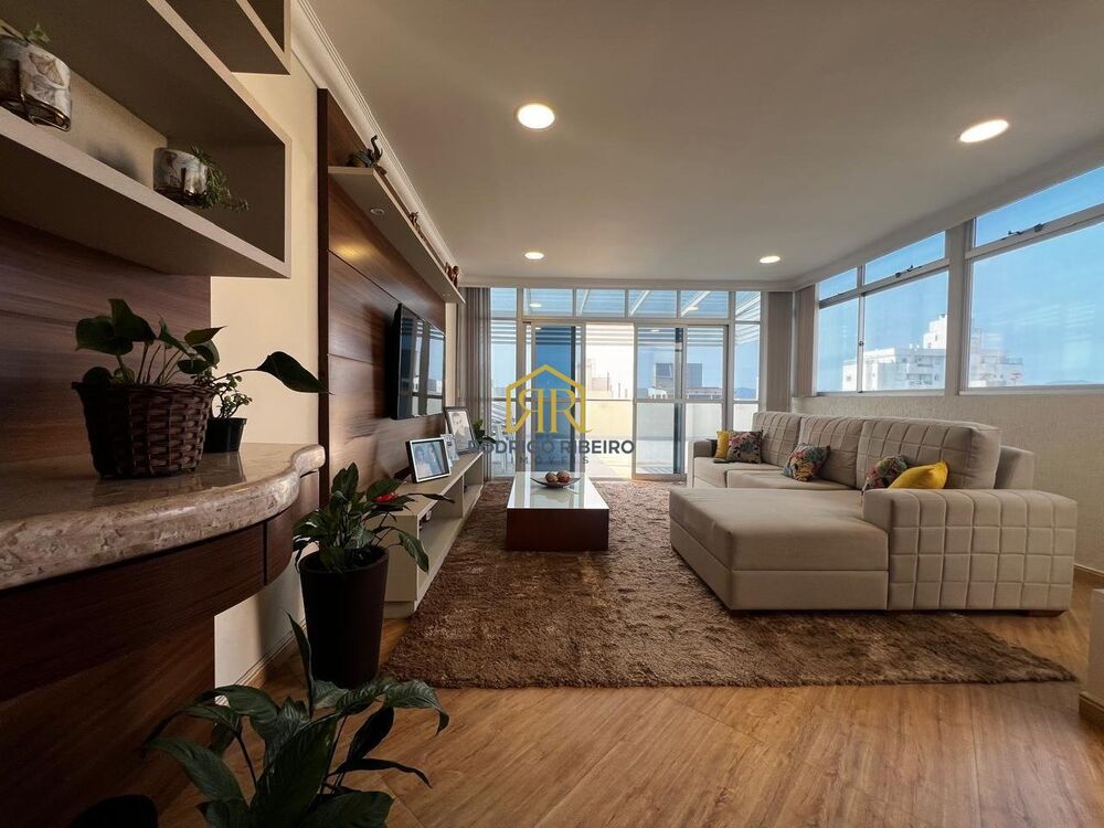 Apartamento, 3 quartos, 214 m² - Foto 1