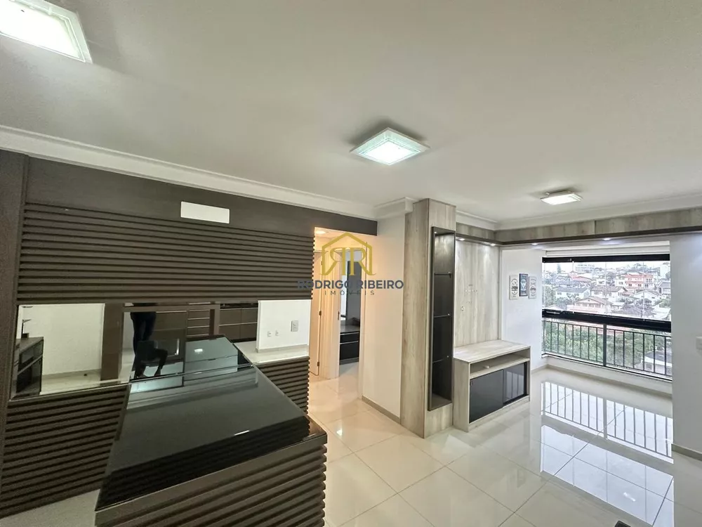 Apartamento à venda com 2 quartos, 67m² - Foto 1