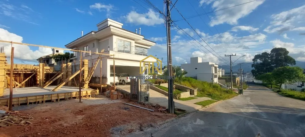 Casa, 4 quartos, 256 m² - Foto 32