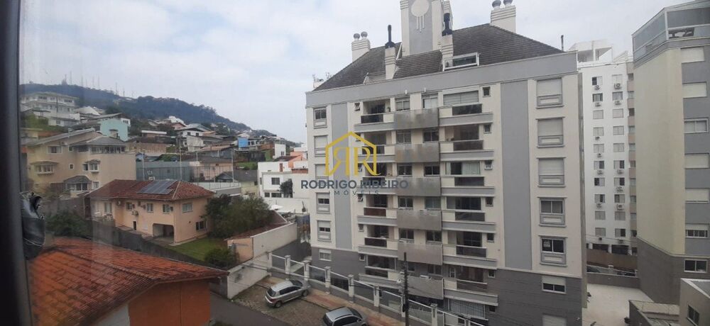 Apartamento à venda com 3 quartos, 117m² - Foto 2