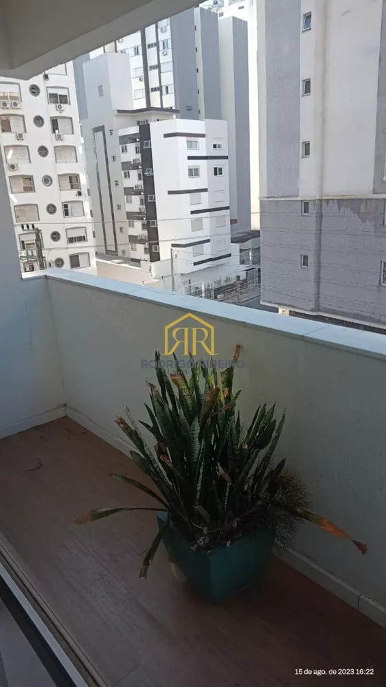 Apartamento à venda com 4 quartos, 165m² - Foto 4