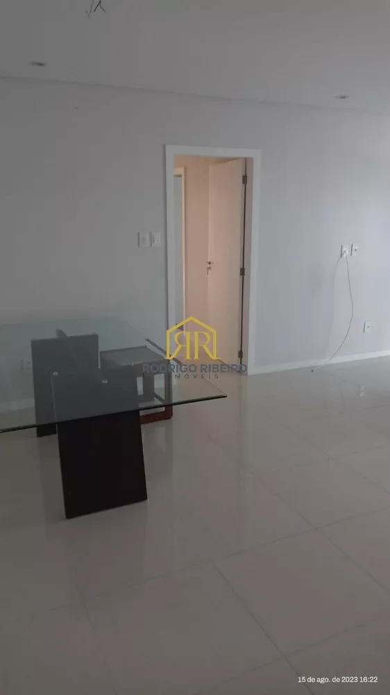 Apartamento à venda com 4 quartos, 165m² - Foto 3