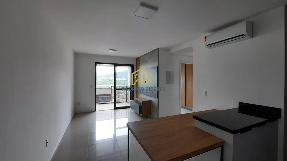 Apartamento à venda com 2 quartos, 63m² - Foto 3