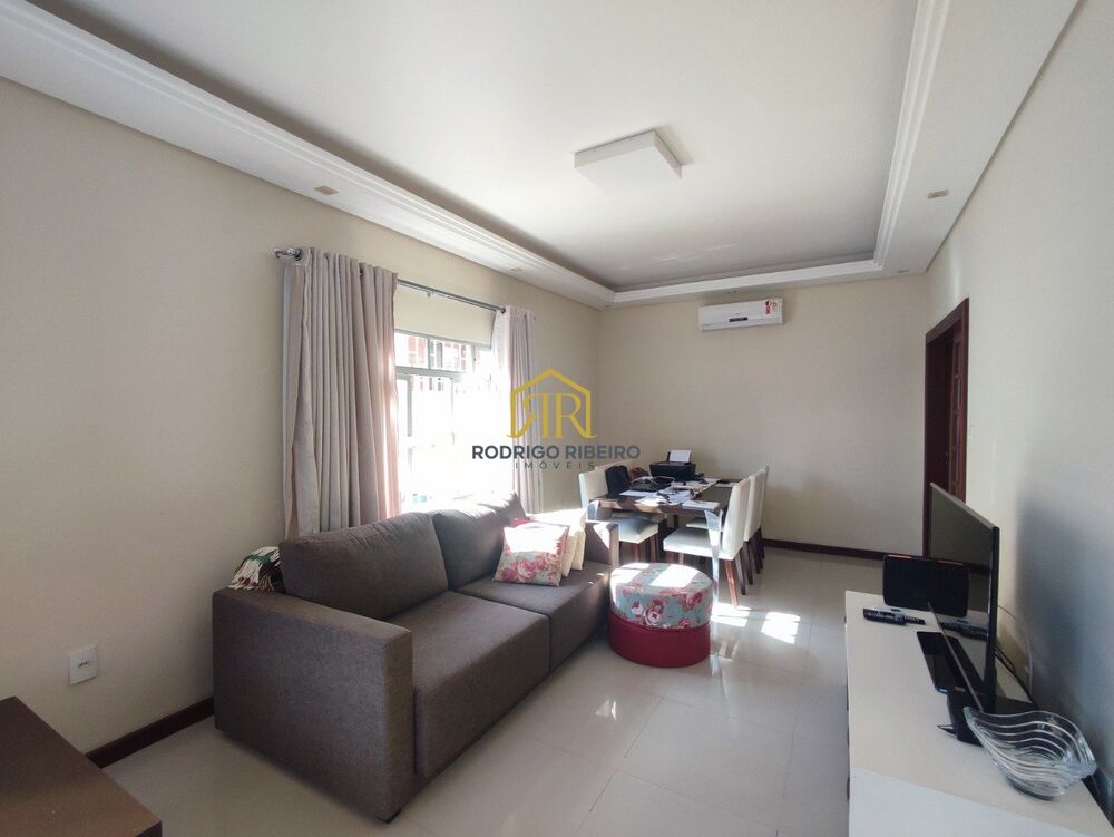 Casa, 3 quartos, 121 m² - Foto 1