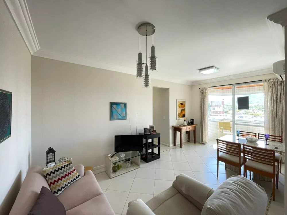 Apartamento à venda com 3 quartos, 79m² - Foto 2