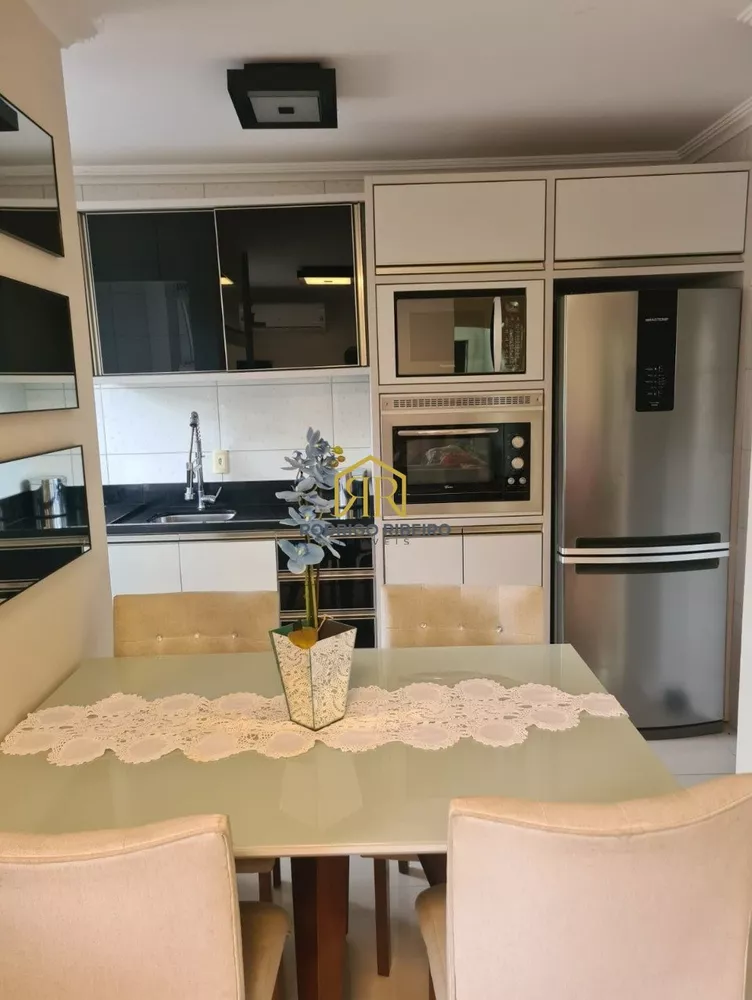 Apartamento à venda com 2 quartos, 64m² - Foto 4