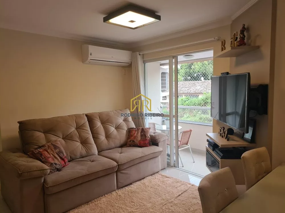 Apartamento à venda com 2 quartos, 64m² - Foto 1