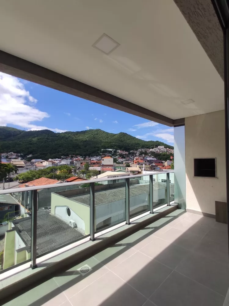 Apartamento à venda com 2 quartos, 82m² - Foto 3