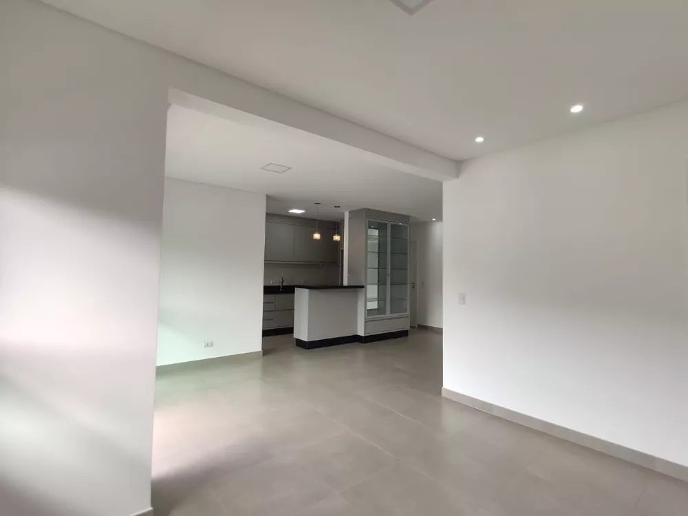 Apartamento à venda com 2 quartos, 82m² - Foto 9