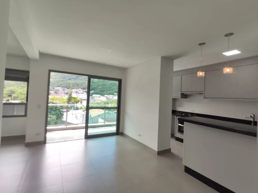 Apartamento à venda com 2 quartos, 82m² - Foto 1