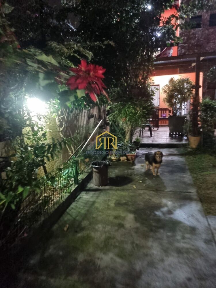 Casa, 3 quartos, 230 m² - Foto 26