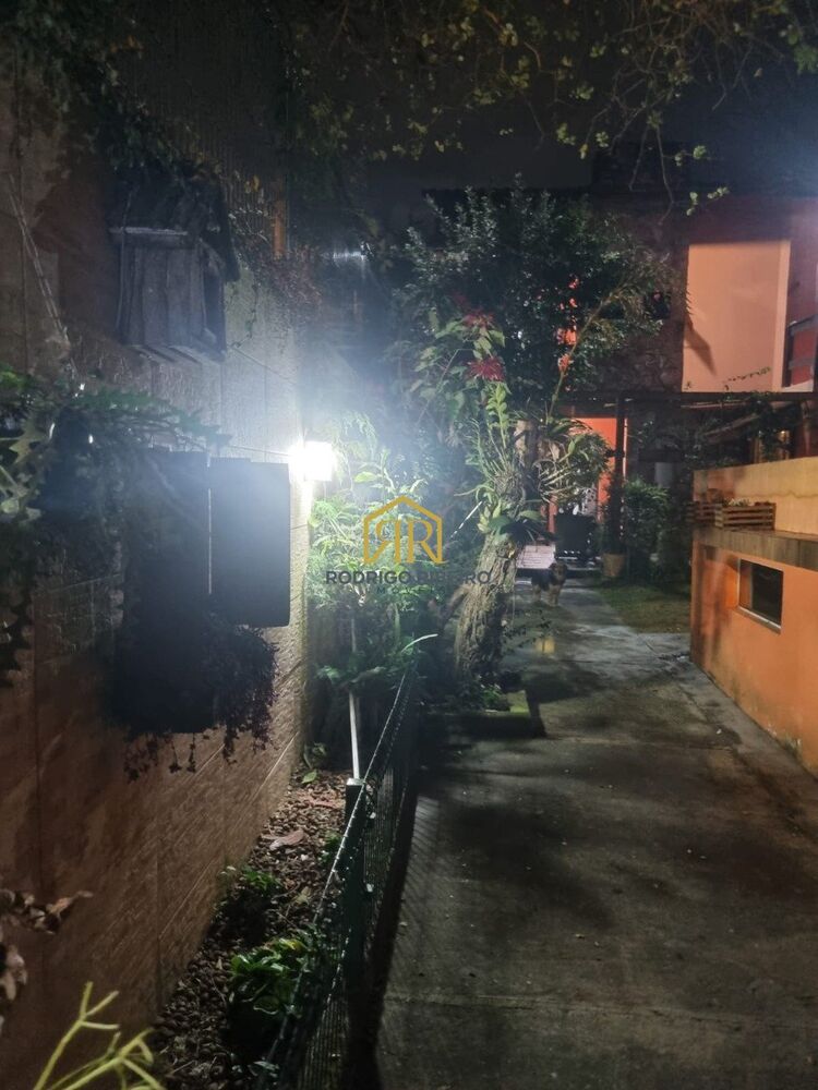 Casa, 3 quartos, 230 m² - Foto 25