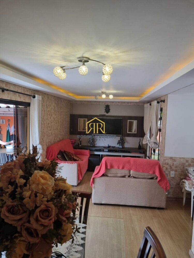 Casa, 3 quartos, 230 m² - Foto 2