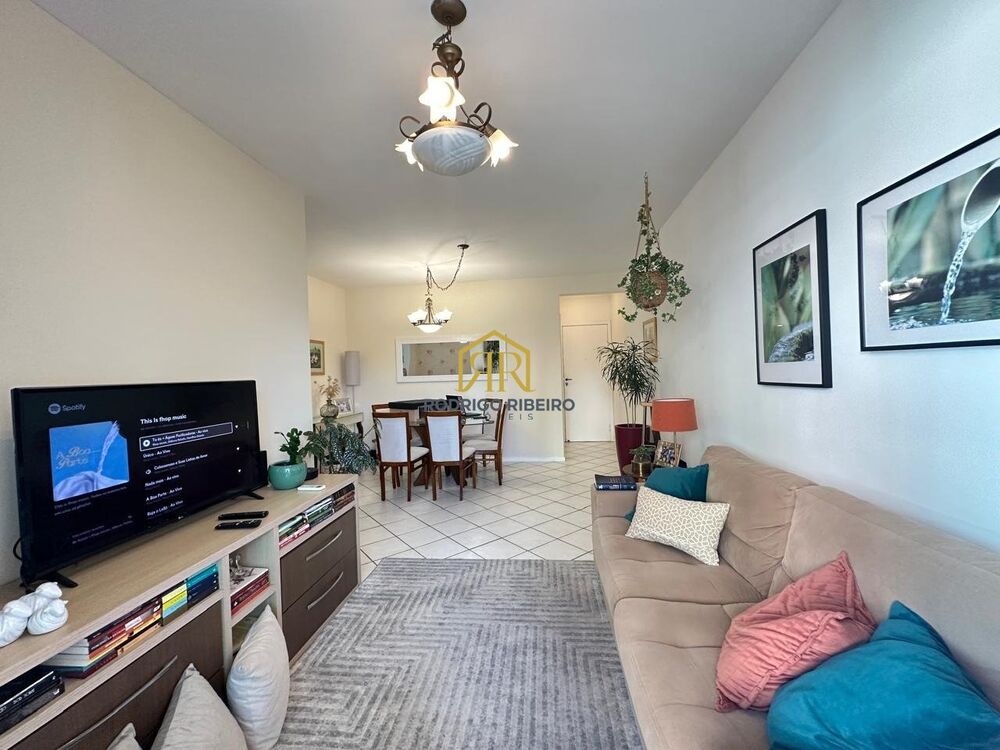 Apartamento à venda com 3 quartos, 85m² - Foto 1
