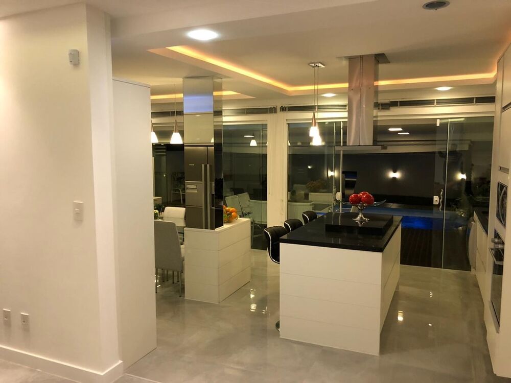 Casa, 4 quartos, 280 m² - Foto 2