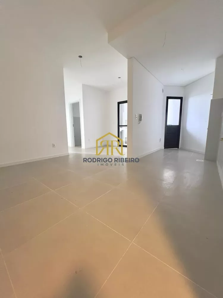 Apartamento à venda com 2 quartos, 54m² - Foto 2