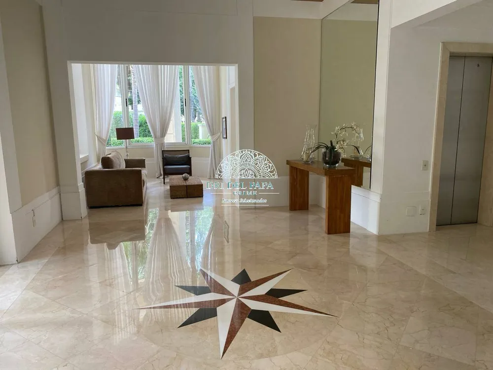 Apartamento, 3 quartos, 260 m² - Foto 1