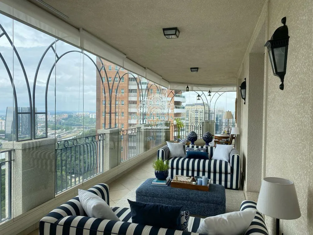 Apartamento, 3 quartos, 260 m² - Foto 1