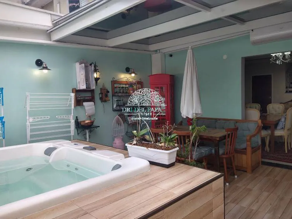 Casa, 3 quartos, 228 m² - Foto 1