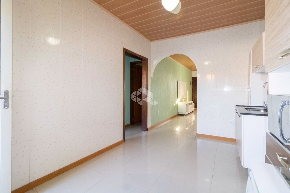 Casa à venda com 2 quartos, 57m² - Foto 1