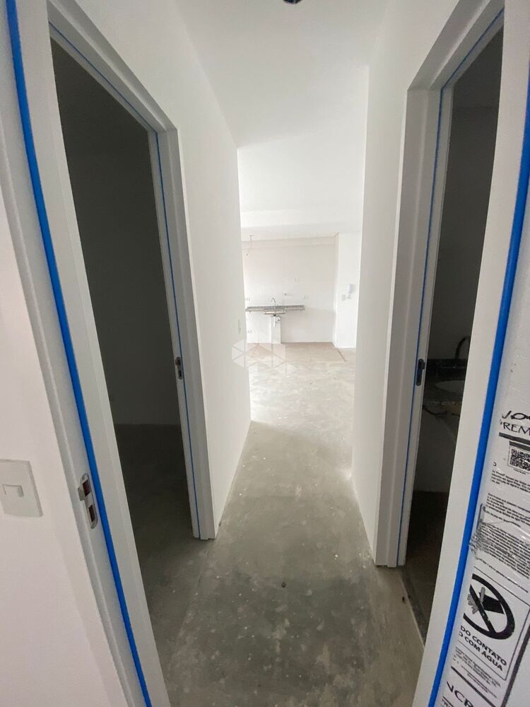 Apartamento à venda com 2 quartos, 60m² - Foto 4
