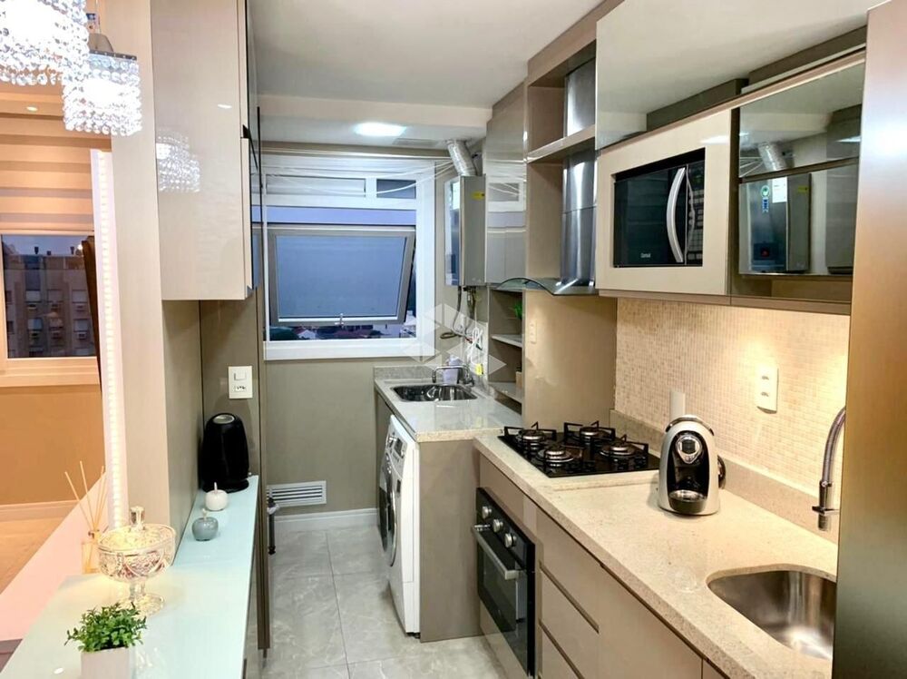 Apartamento à venda com 2 quartos, 65m² - Foto 2