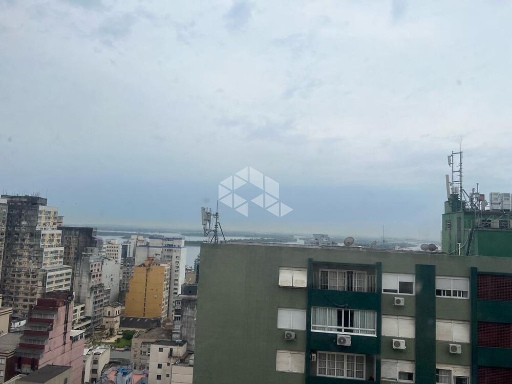 Casa à venda com 1 quarto, 20m² - Foto 1