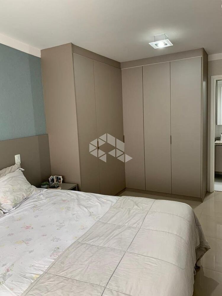 Apartamento à venda com 2 quartos, 69m² - Foto 1
