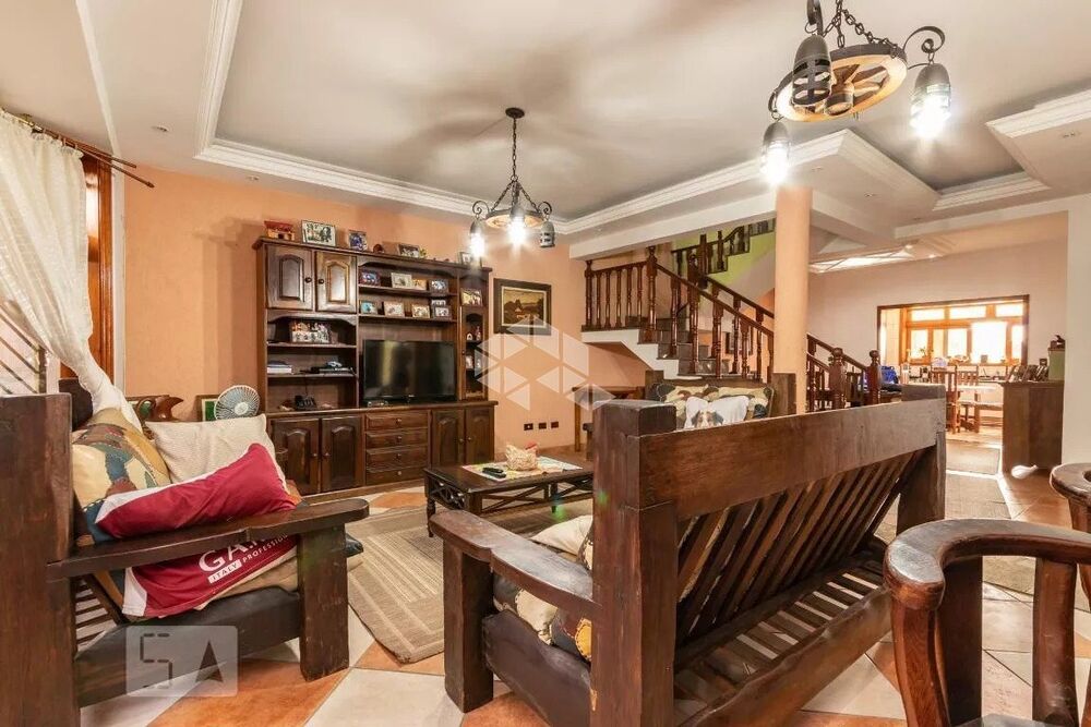 Casa, 4 quartos, 370 m² - Foto 1