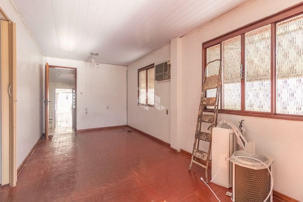 Casa à venda com 3 quartos, 56m² - Foto 2