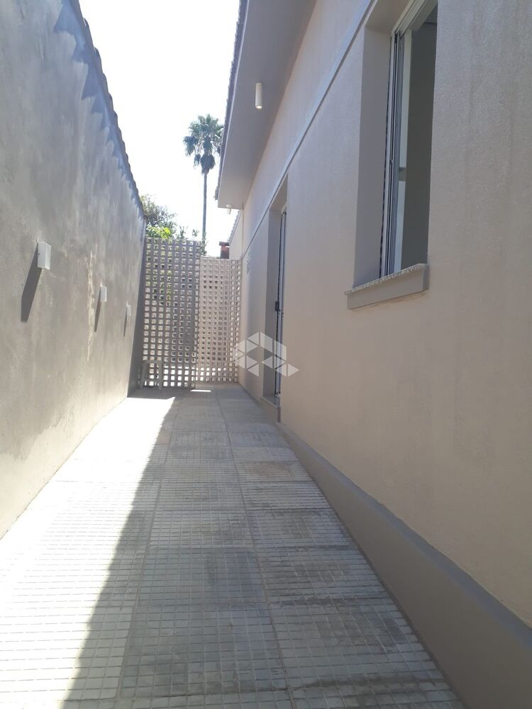 Casa à venda com 3 quartos, 102m² - Foto 2