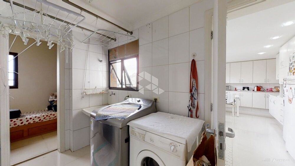 Apartamento, 3 quartos, 212 m² - Foto 2