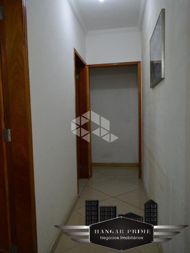 Casa à venda com 3 quartos, 280m² - Foto 2