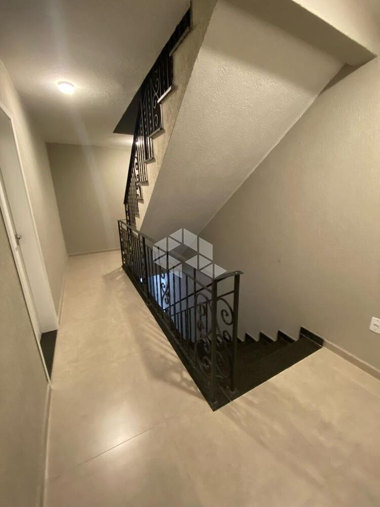 Casa à venda com 2 quartos, 36m² - Foto 14