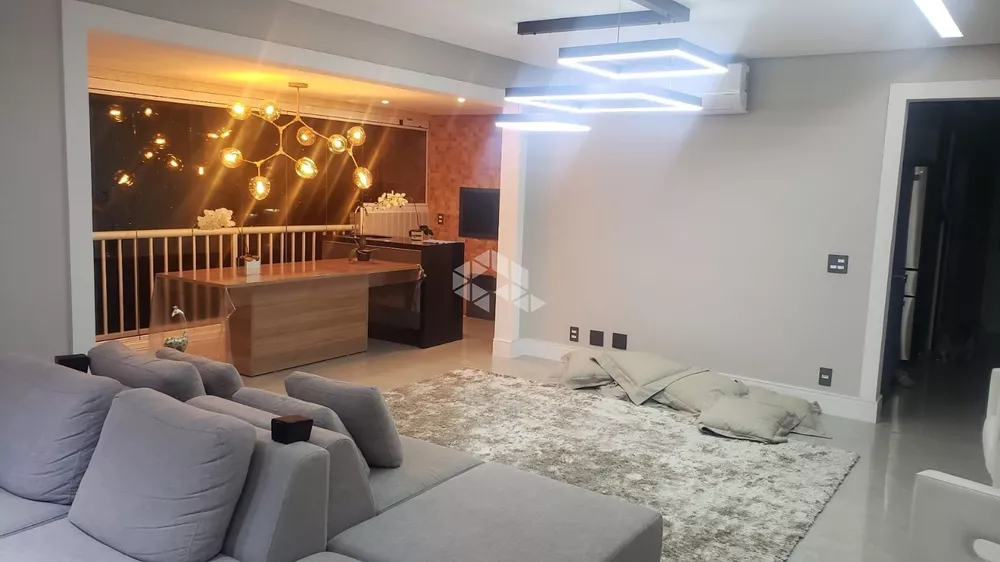 Apartamento à venda com 3 quartos, 115m² - Foto 1