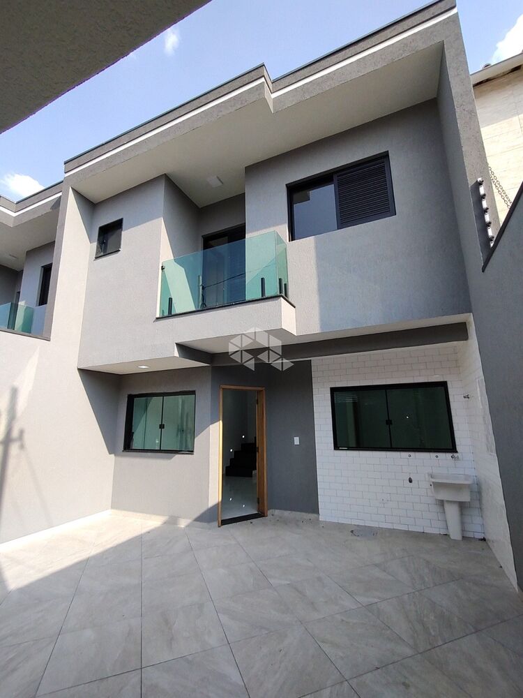 Casa à venda com 2 quartos, 68m² - Foto 2