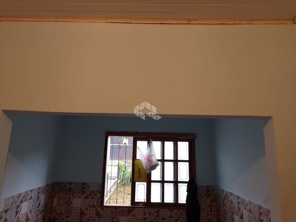 Casa à venda com 4 quartos, 100m² - Foto 2