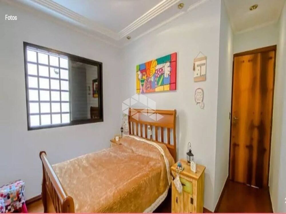 Casa, 4 quartos, 240 m² - Foto 4