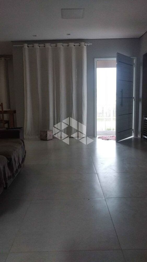 Casa à venda com 2 quartos, 109m² - Foto 3