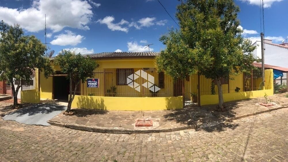 Casa à venda com 2 quartos, 225m² - Foto 1