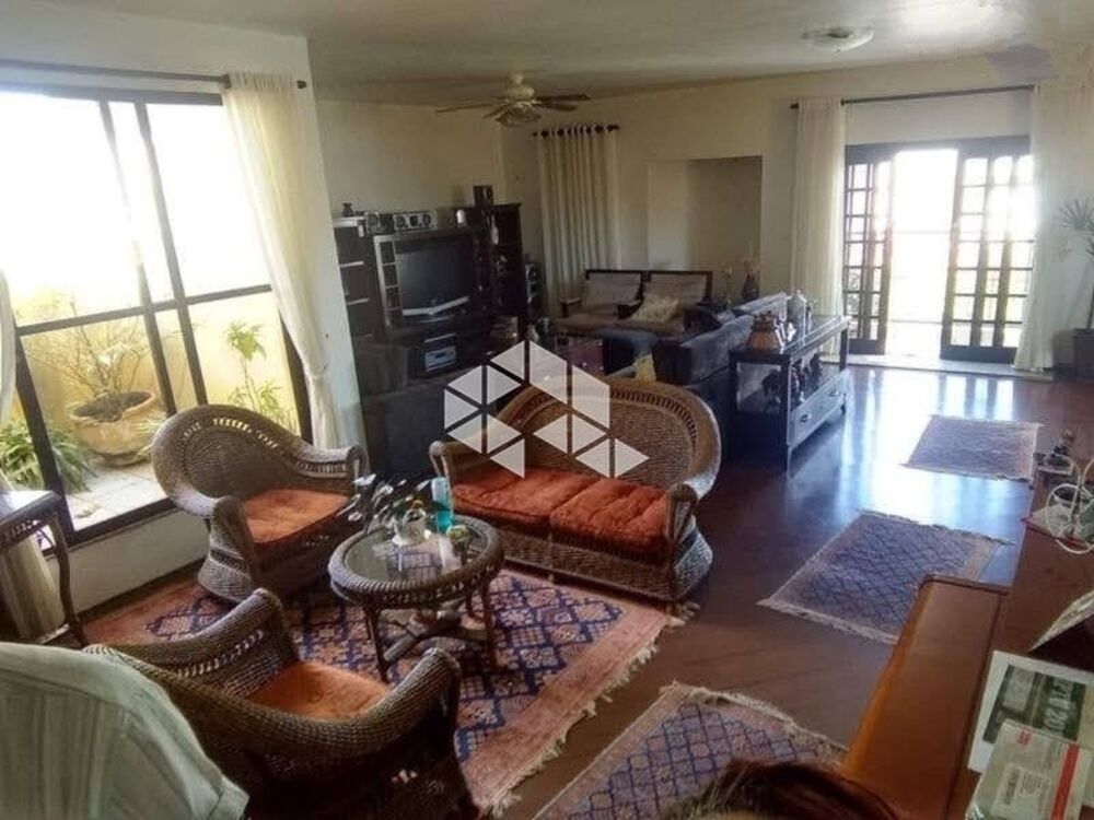 Casa, 6 quartos, 100 m² - Foto 1