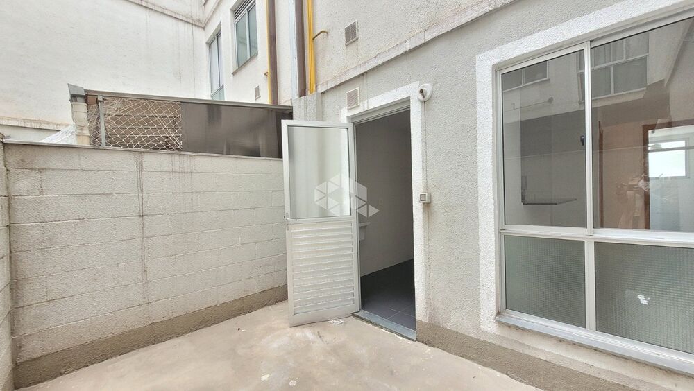 Apartamento à venda com 2 quartos, 42m² - Foto 4