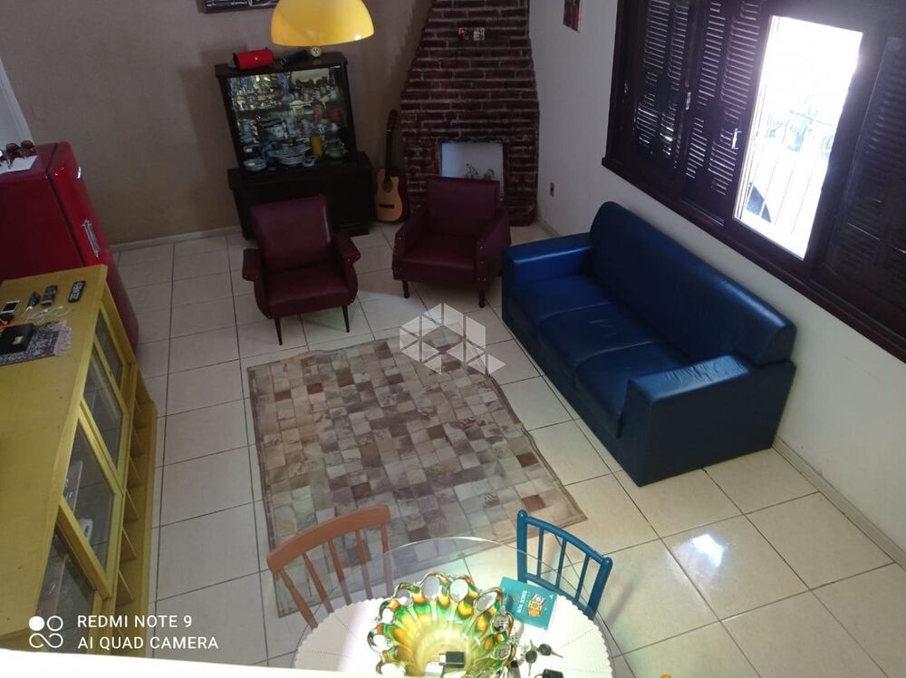Casa à venda com 3 quartos, 146m² - Foto 2