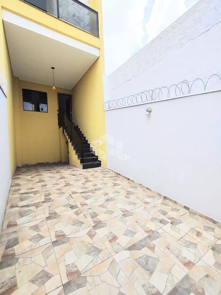 Casa à venda com 3 quartos, 120m² - Foto 4