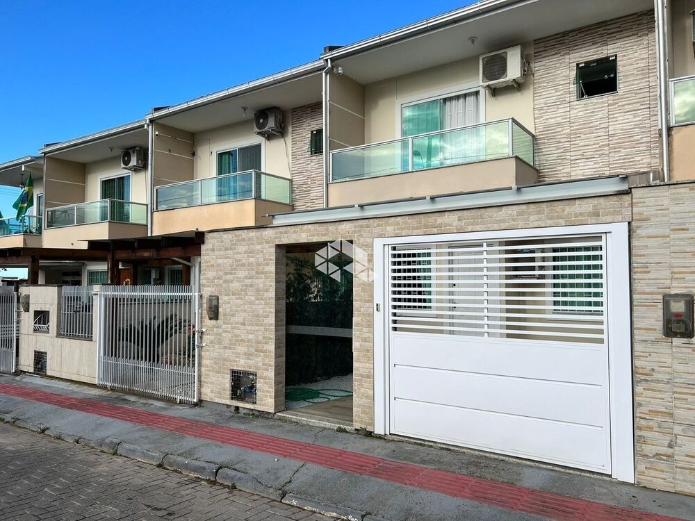 Casa, 2 quartos, 130 m² - Foto 1