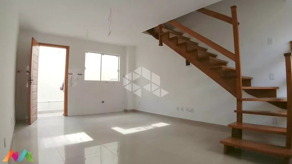 Casa à venda com 3 quartos, 71m² - Foto 3