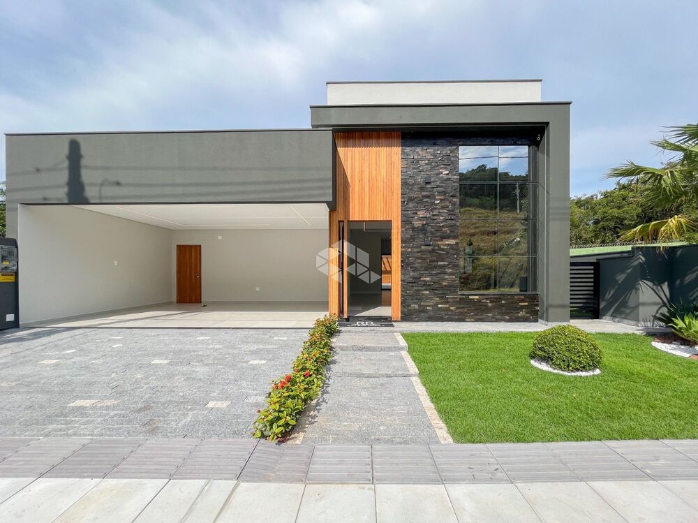 Casa, 3 quartos, 200 m² - Foto 1