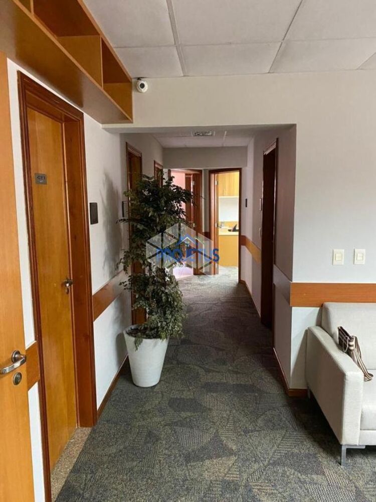 Imóvel Comercial Padrão à venda com 4 quartos, 580m² - Foto 3
