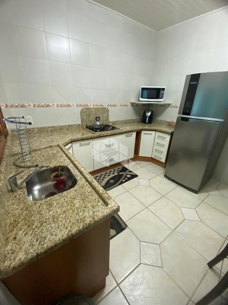 Casa à venda com 2 quartos, 134m² - Foto 3